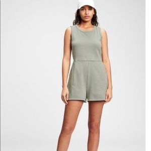 Gap vintage soft romper in sage green size small